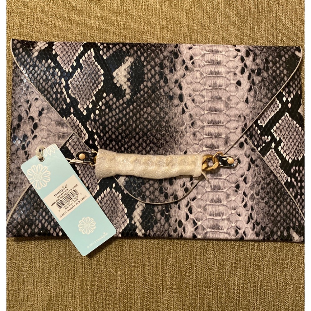 Mud pie animal  print (faux snake skin) envelope clutch NWT